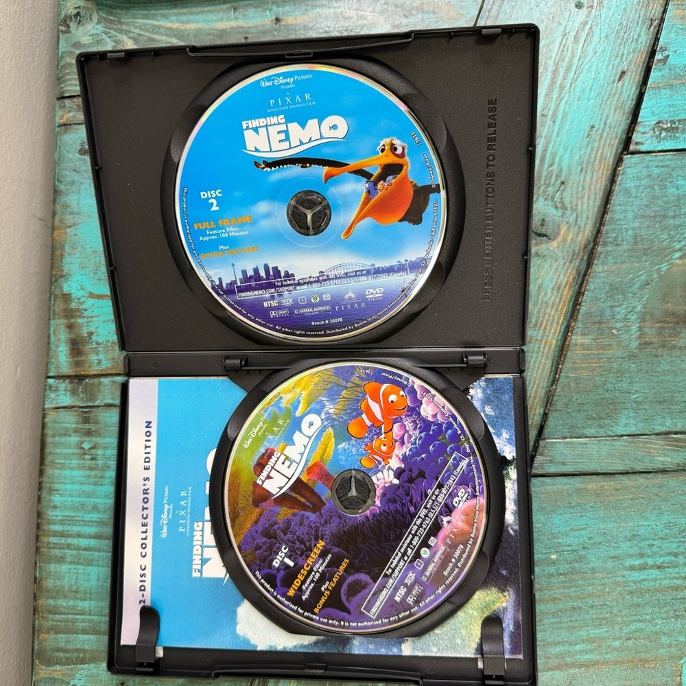 Finding Nemo 2-Disc Collector's Edition DVD - Picture 4 of 4